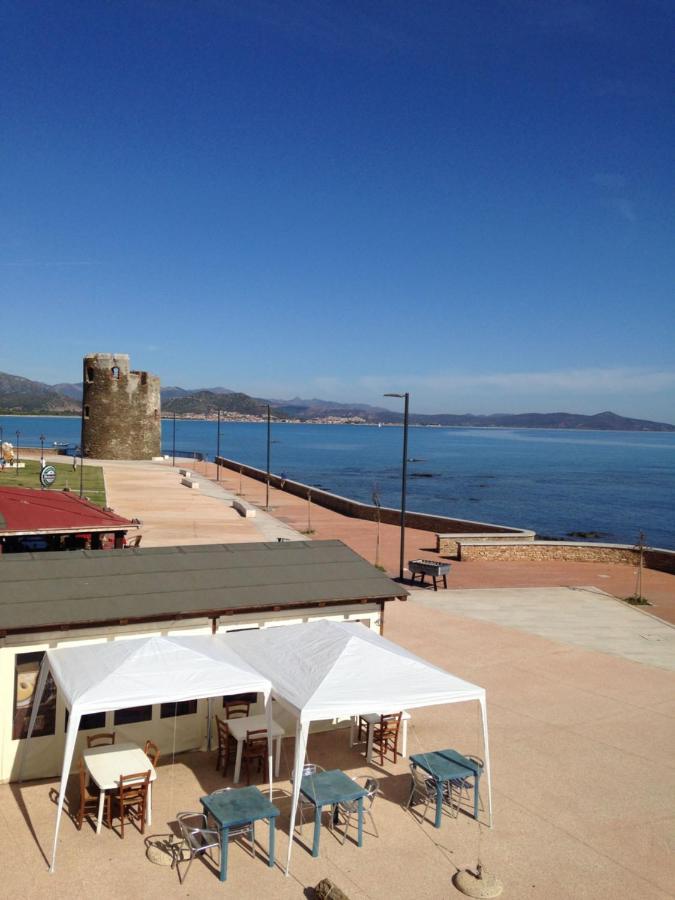 Willa Casa Con Terrazza Fronte Mare Santa Lucia  Zewnętrze zdjęcie