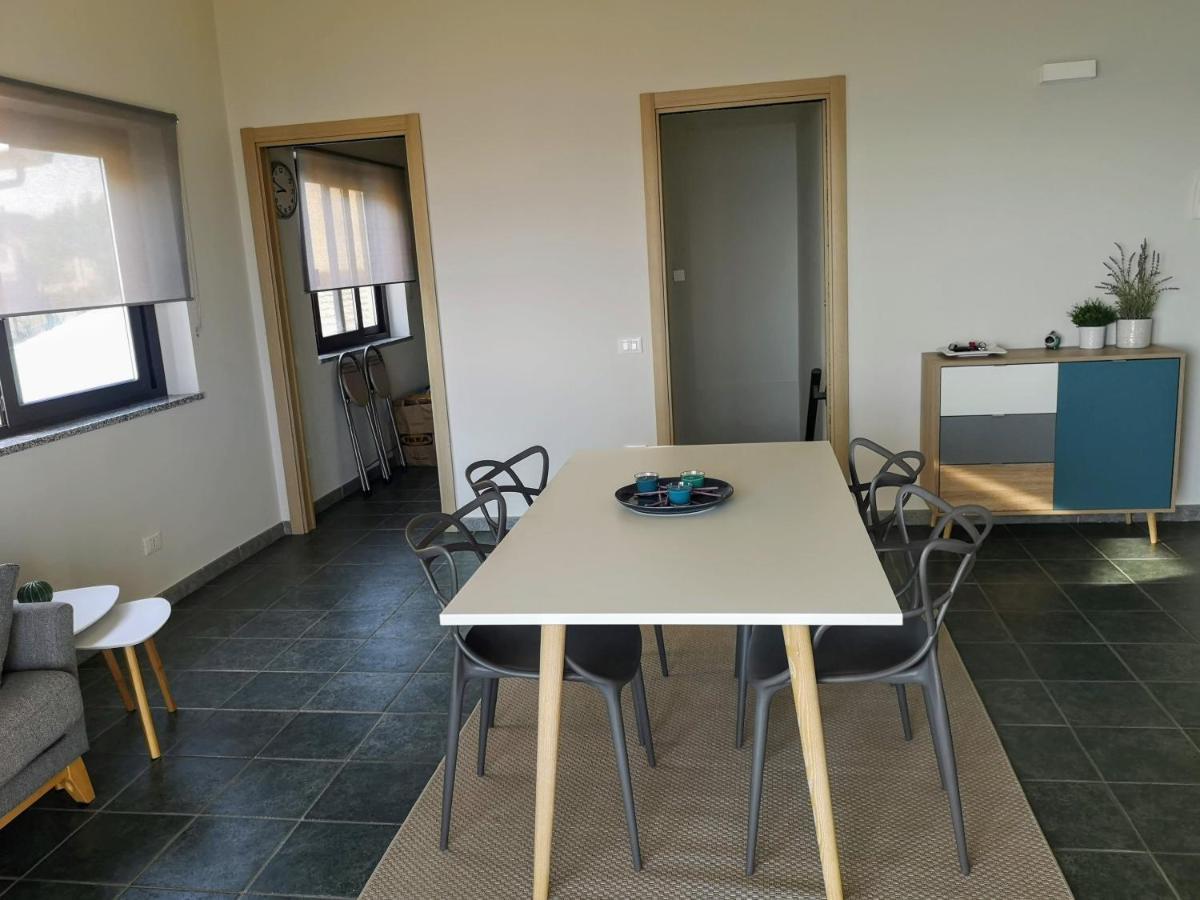 Willa Casa Con Terrazza Fronte Mare Santa Lucia  Zewnętrze zdjęcie