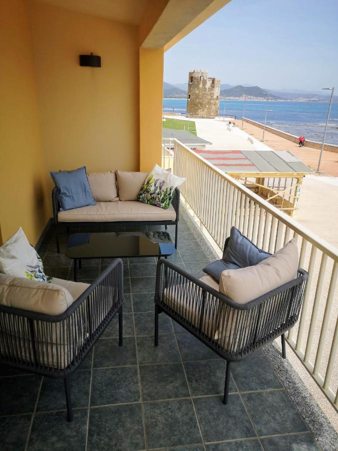 Willa Casa Con Terrazza Fronte Mare Santa Lucia  Zewnętrze zdjęcie